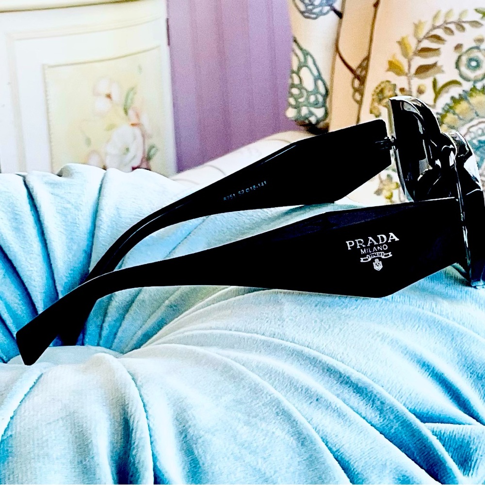 PRADA GLOSSY BLACK GEOMETRIC SUNGLASSES